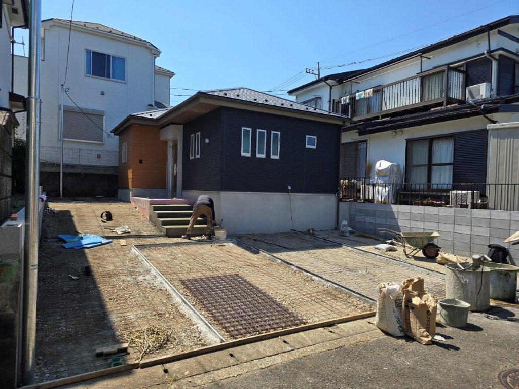 20250819 125829 1024x768 - 【現場レポート】綾瀬市内新築工事～最終工程の外構工事始まりました～