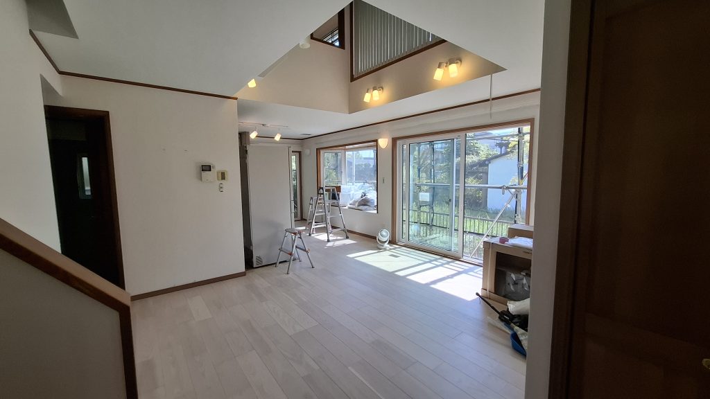 1d4cdf18a38172d586d58972be655d7c 1024x576 - 【現場レポート】藤沢市内リフォーム工事～いよいよ完成間近！養生を剥がしました～